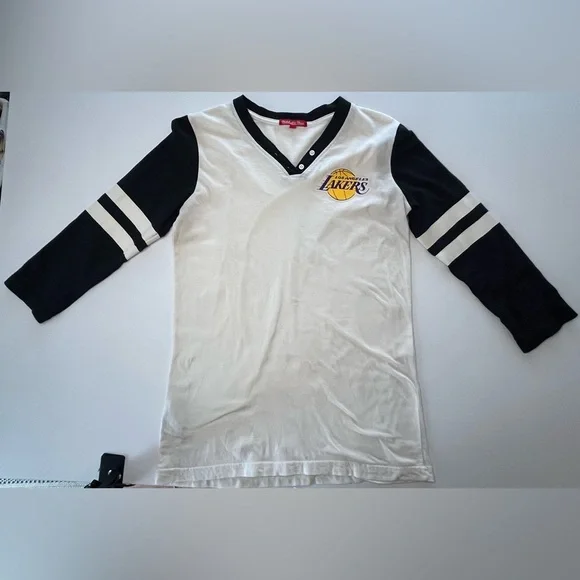 Mitchell & Ness Lakers Black and White Long Sleeve Tee - Picture 2 of 9